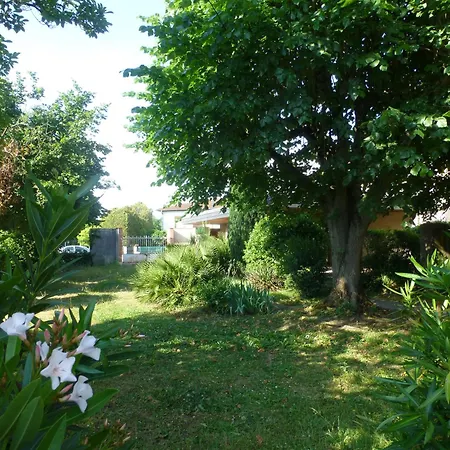 Guest house Chez Dan Et Vero - D'hote 4*